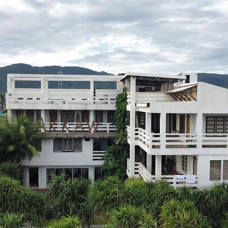 Akkaw Baler Hometel Exterior photo