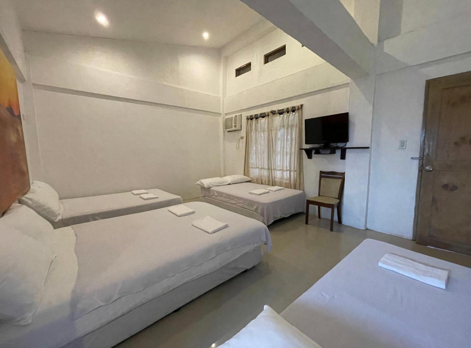 Akkaw Baler Hometel Room photo